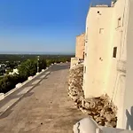 شقة Latorreangioina *