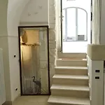 Latorreangioina *
