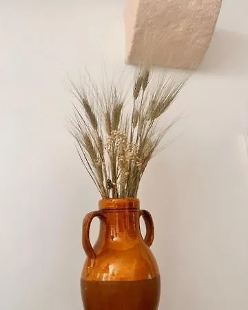 Latorreangioina *