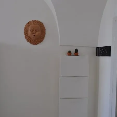 Latorreangioina *