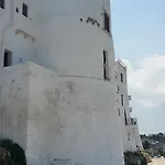 Latorreangioina