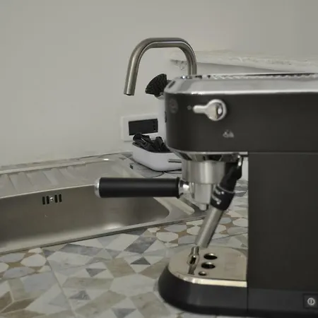 Latorreangioina * オストゥーニ