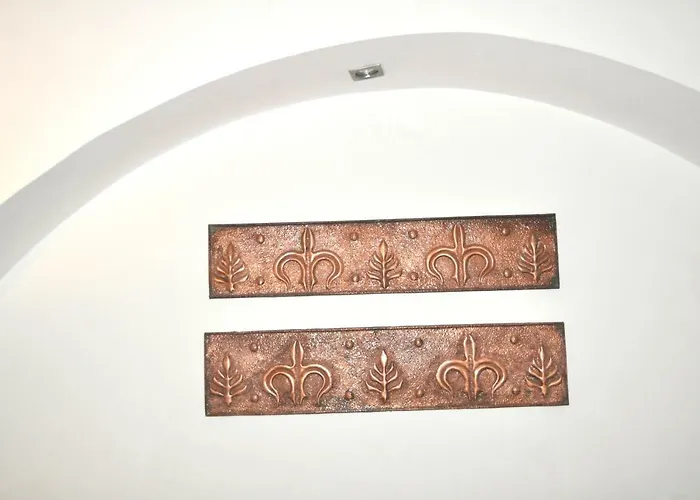 Latorreangioina Остуни